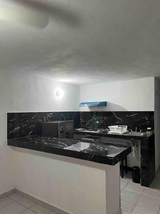 Departamento Todo Cerca Playa Azul Apartment Manzanillo Luaran gambar